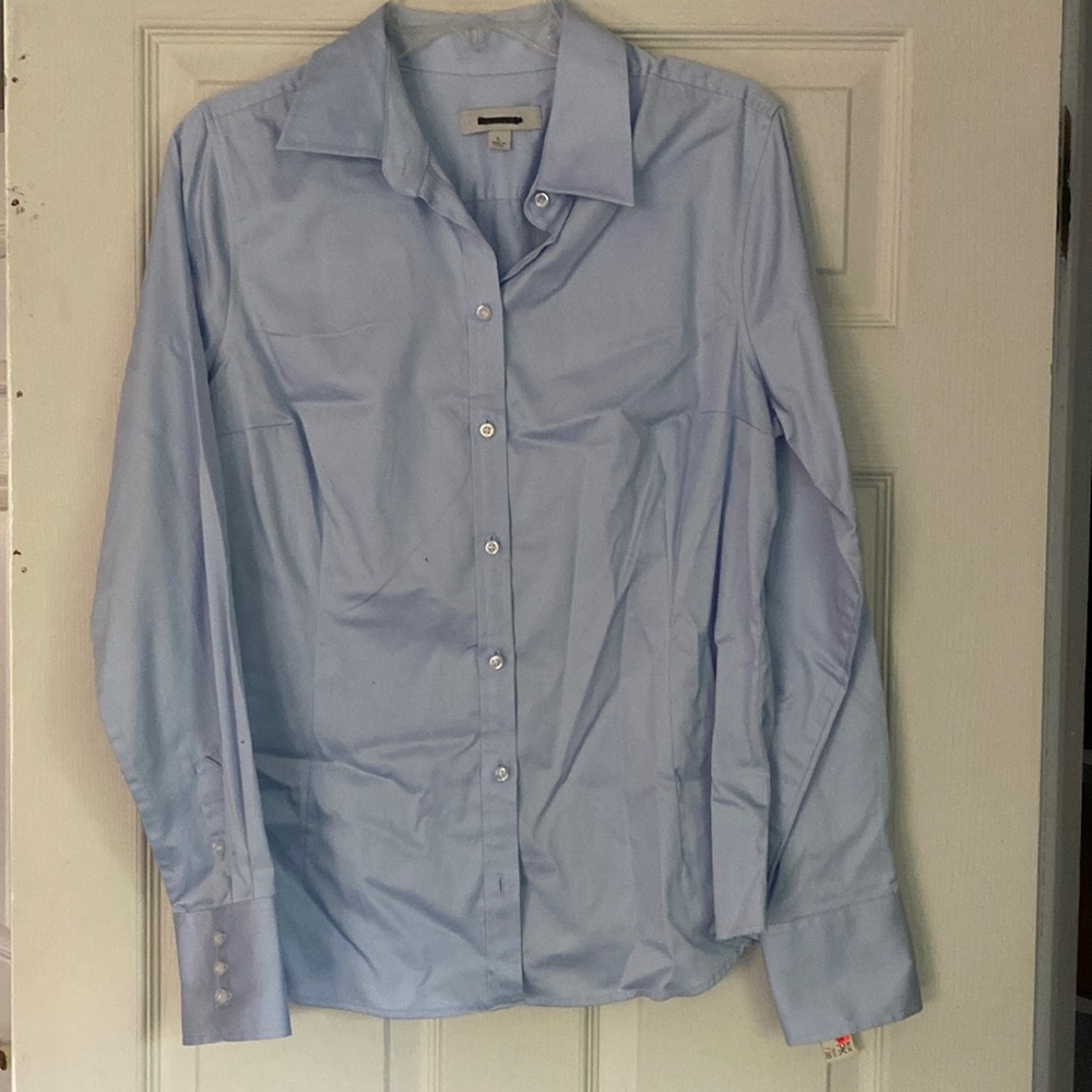 (5) Five long sleeve/quarter sleeve button up shirts
